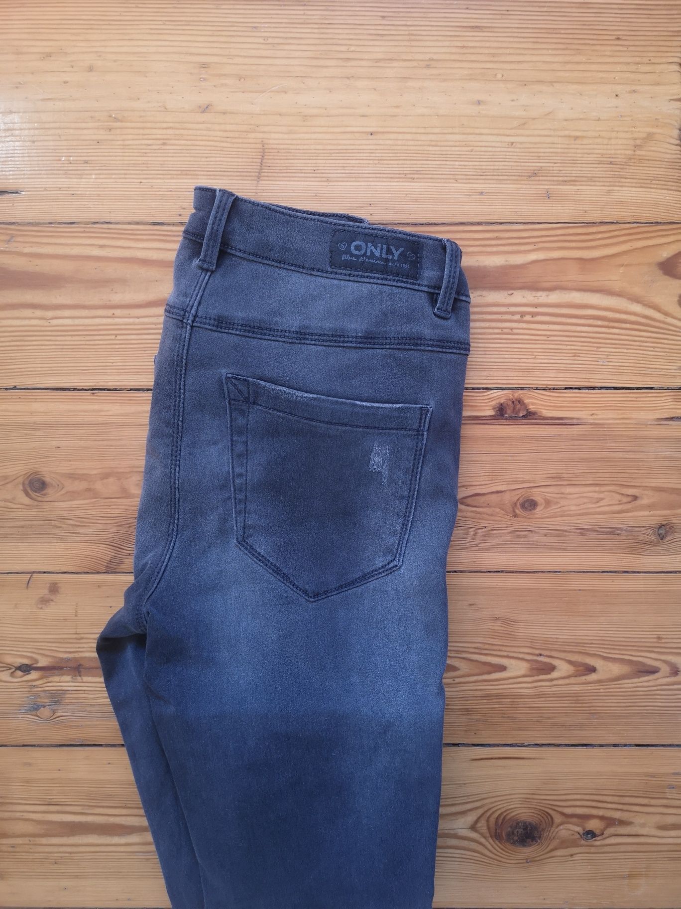 Szare jeansy rozmiar S