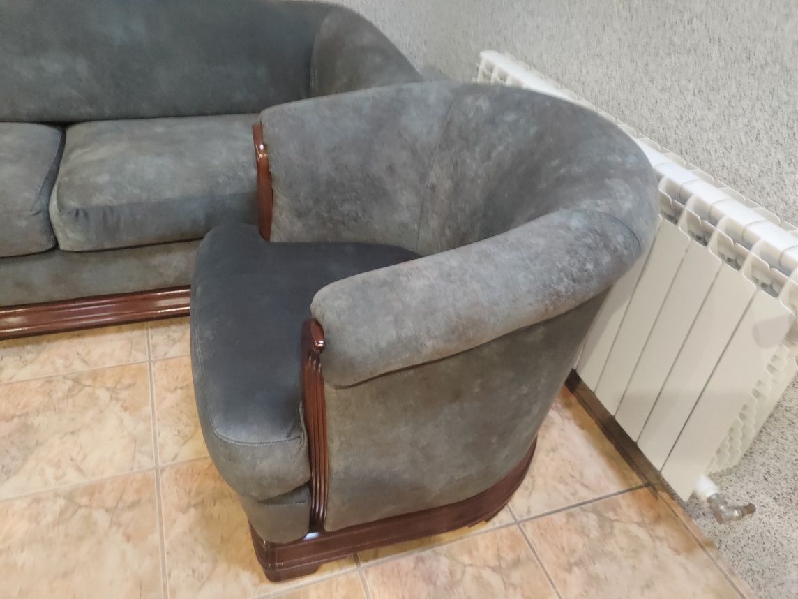 Stylowa sofa z 2 fotelami