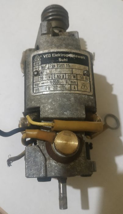 Продам двигатель .