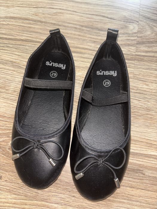 Buty dla dziewczynki wizytowe