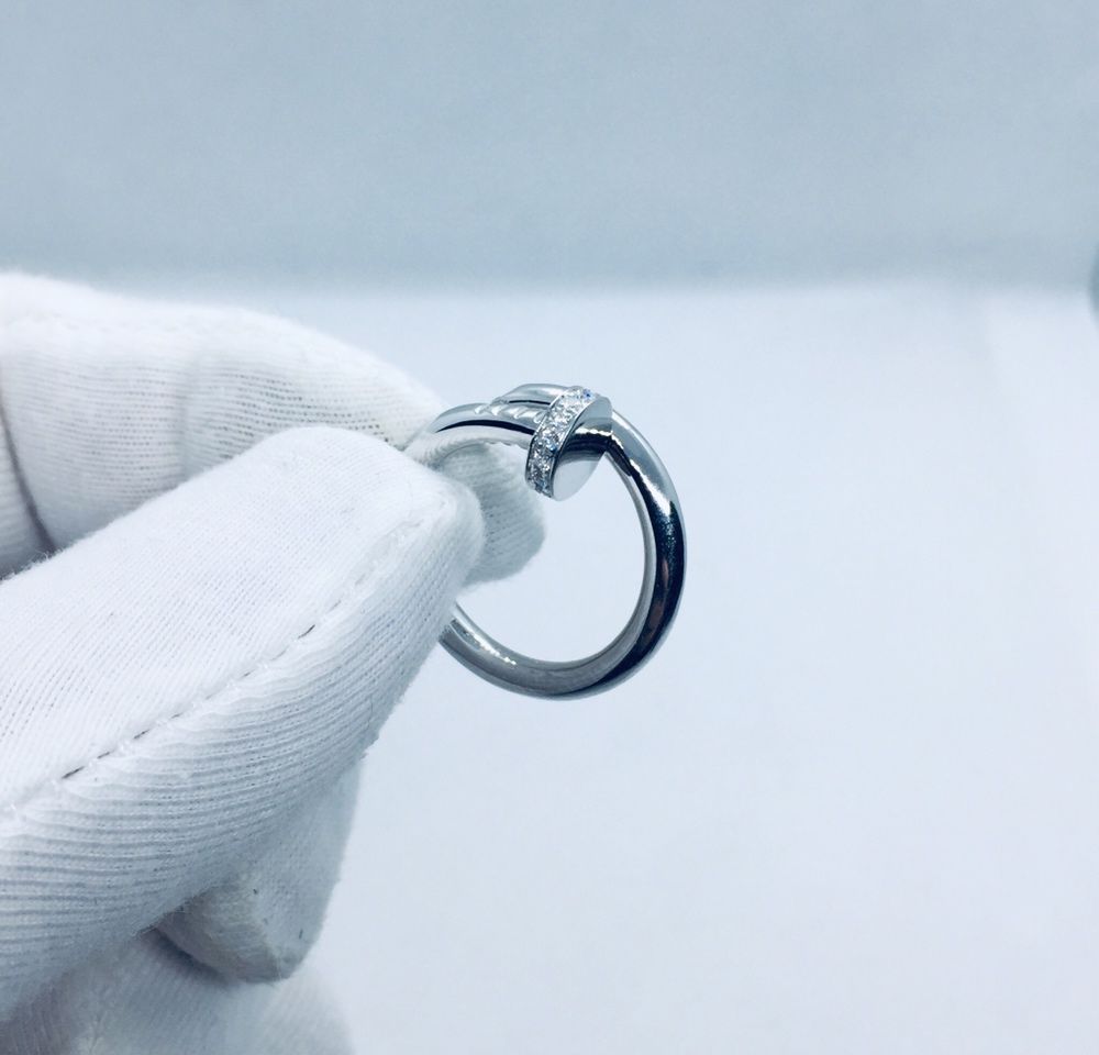 Золотое кольцо Cartier just un clou ( Гвоздь ) с бриллиантами. 750 пр.