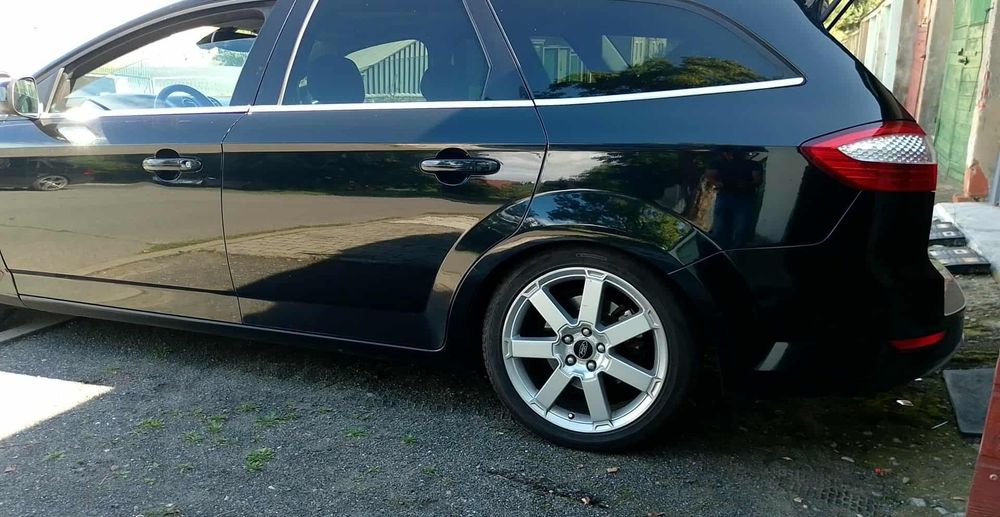 Ford mondeo mk4 titanium