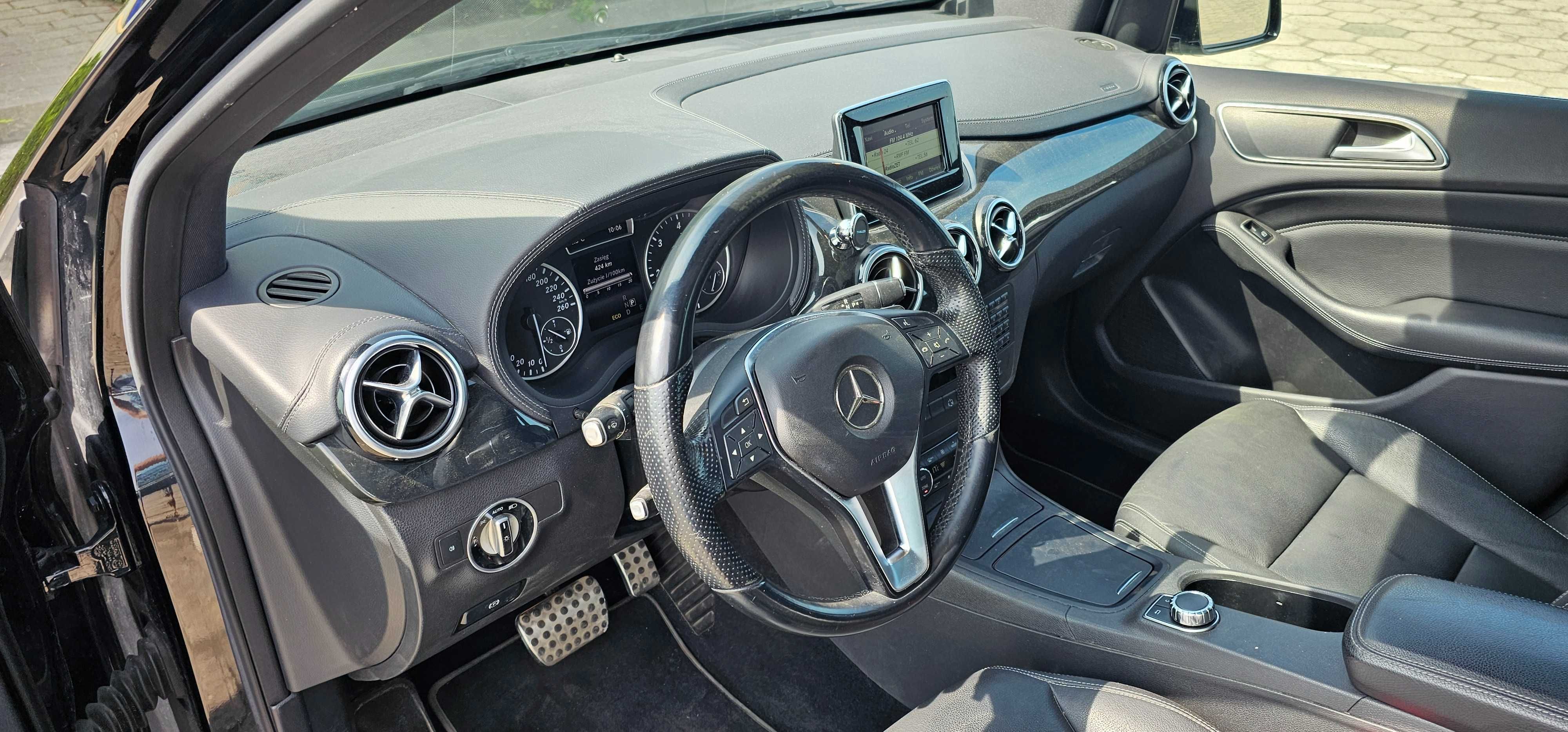 Mercedes B-Klasa W246 1.8 CDI 109 KM Automat Klima Navi Szyberdach