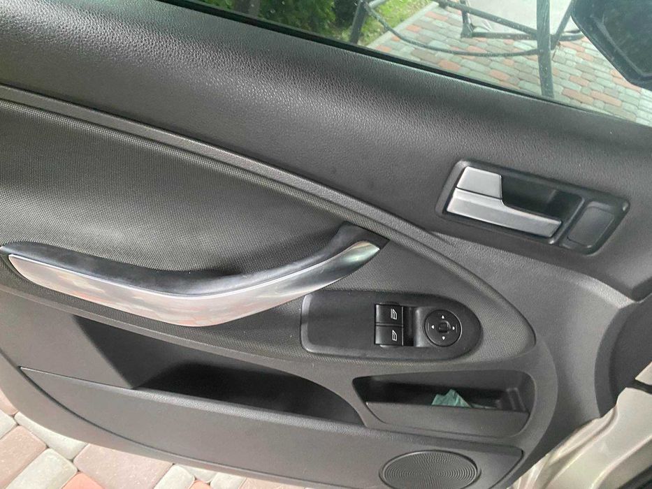 FORD C -MAX 2010p дизель автомат