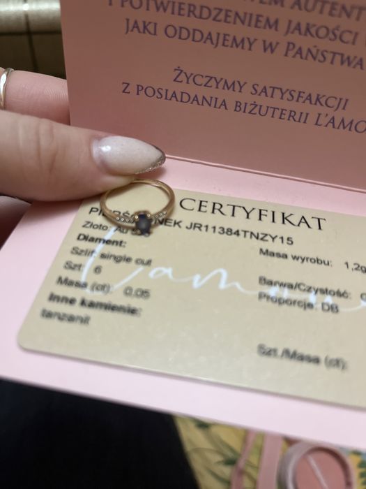 Zloty pierścień AU585