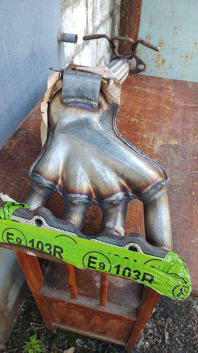 Каталізатор BM91275H VOLVO C30, S40 II, V50; FORD C-MAX, FOCUS C-MAX,