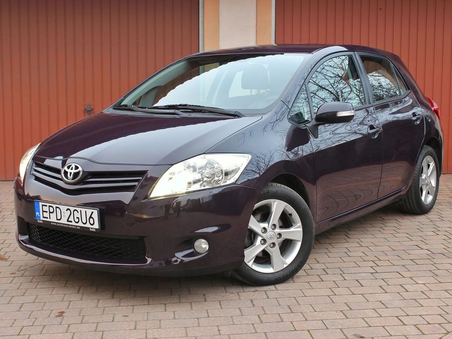 Toyota Auris LIFT 1.6 Valvematic / Xenon / Bogate wyposażenie
