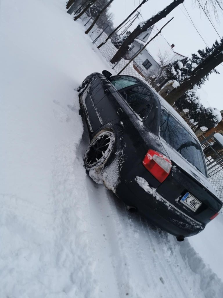 Audi A4 B6 1.8t 163km Automat