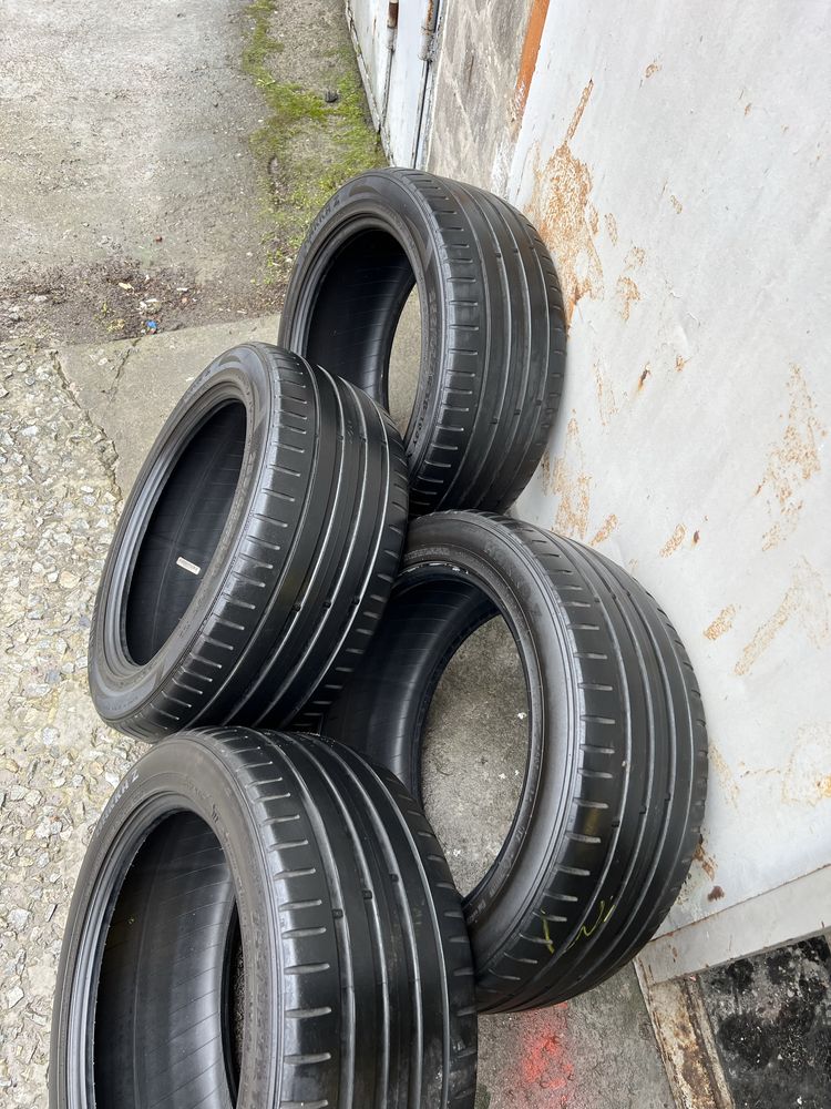 Nokian Hakka z  Black 255/45 R18