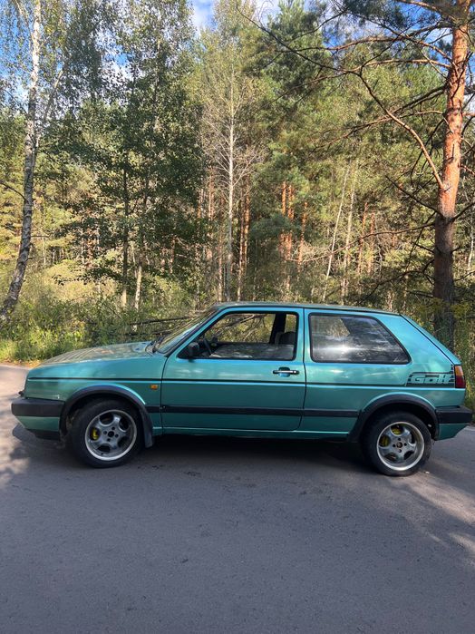 Volkswagen Golf 2