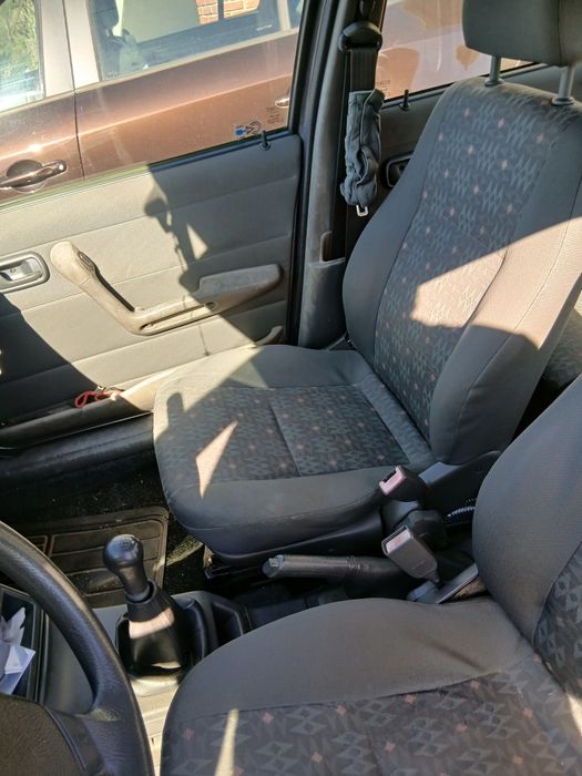 Fiat punto de 99