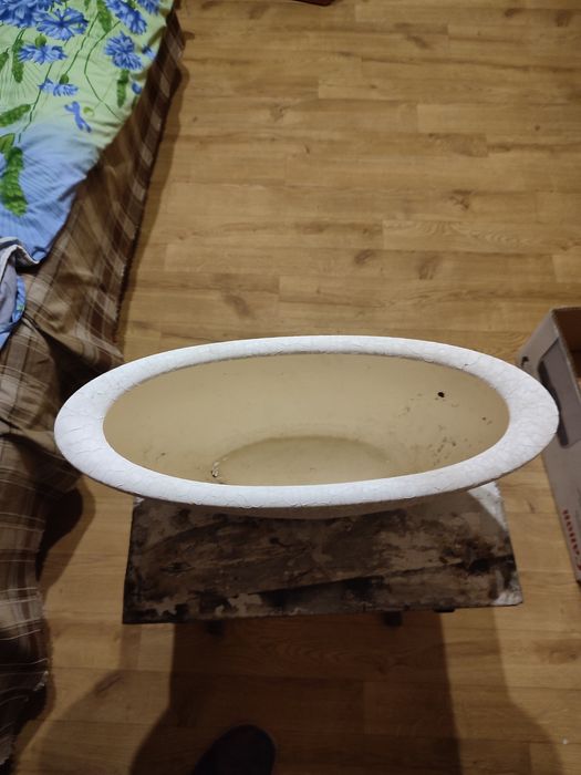 Красивый вазон для цветов.