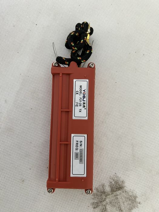 Pilot bezprzewodowy do suwnicy / wyciągarki