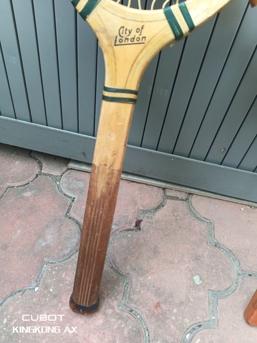 Sprzedam 2 rakiety retro-tenis i badminton