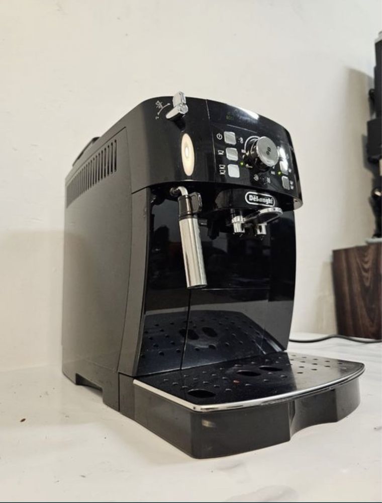 Expres Delonghi Magnifica S Esam 21.116.B