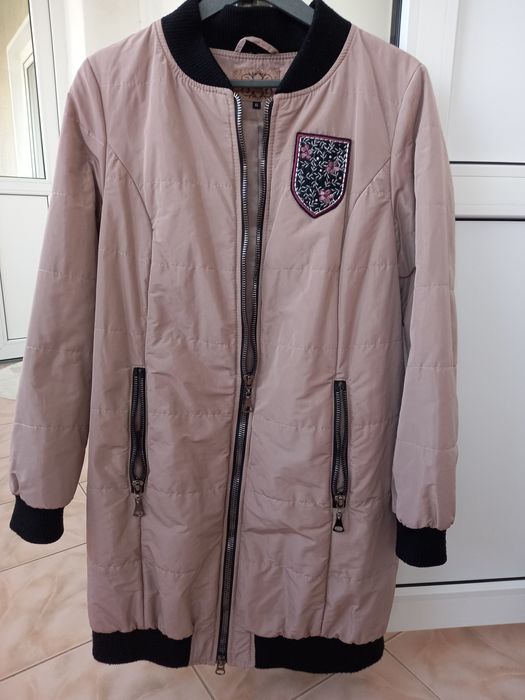 Жіноча подовжена куртка