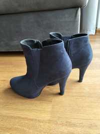 Buty damskie botki