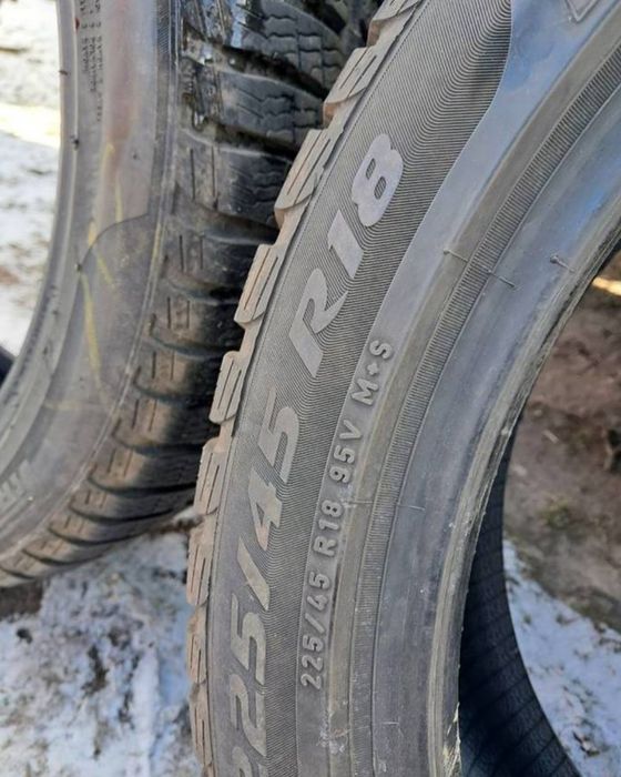 Opony Pirelli Sottozero 3 225/45R18 DOT4420
