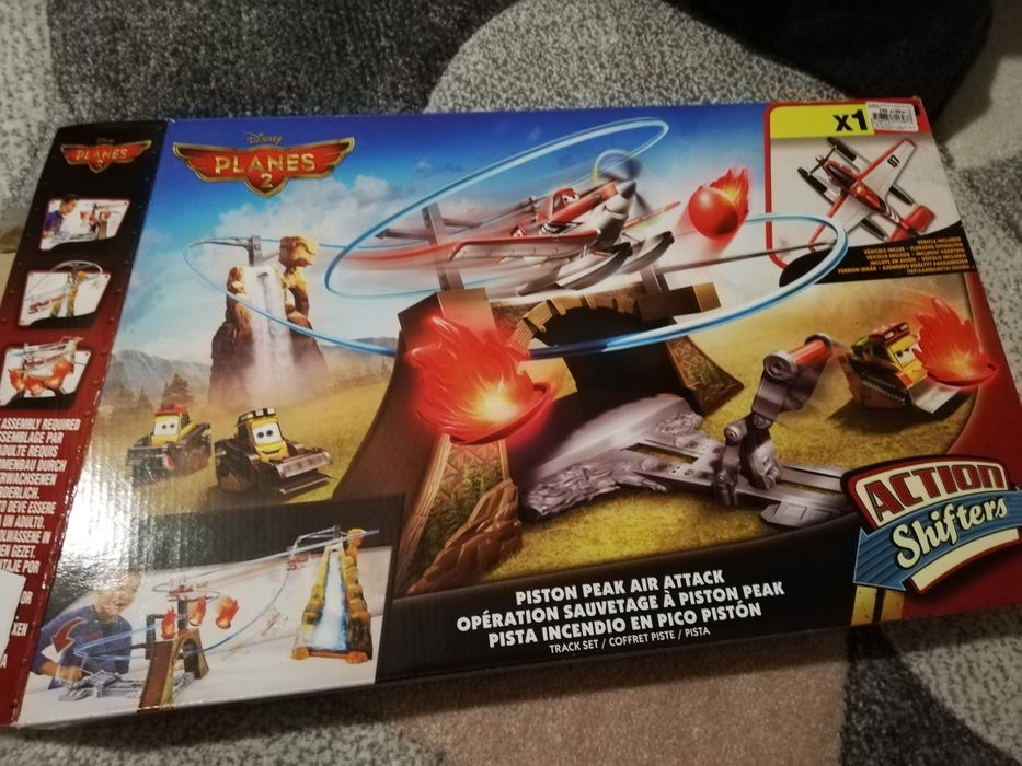 Samoloty tor zabawka dla chłopca