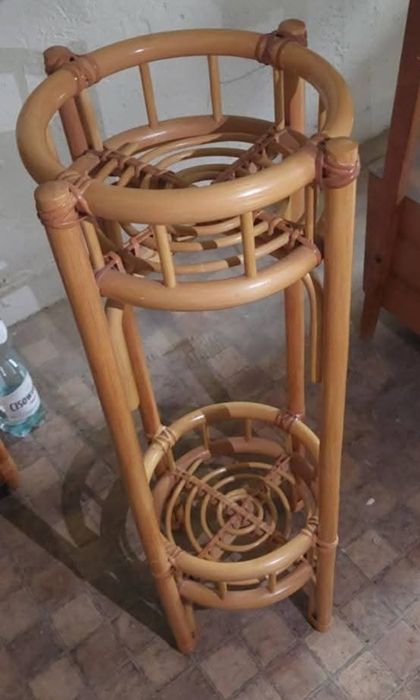 Kwietnik rattanowy sprzedam