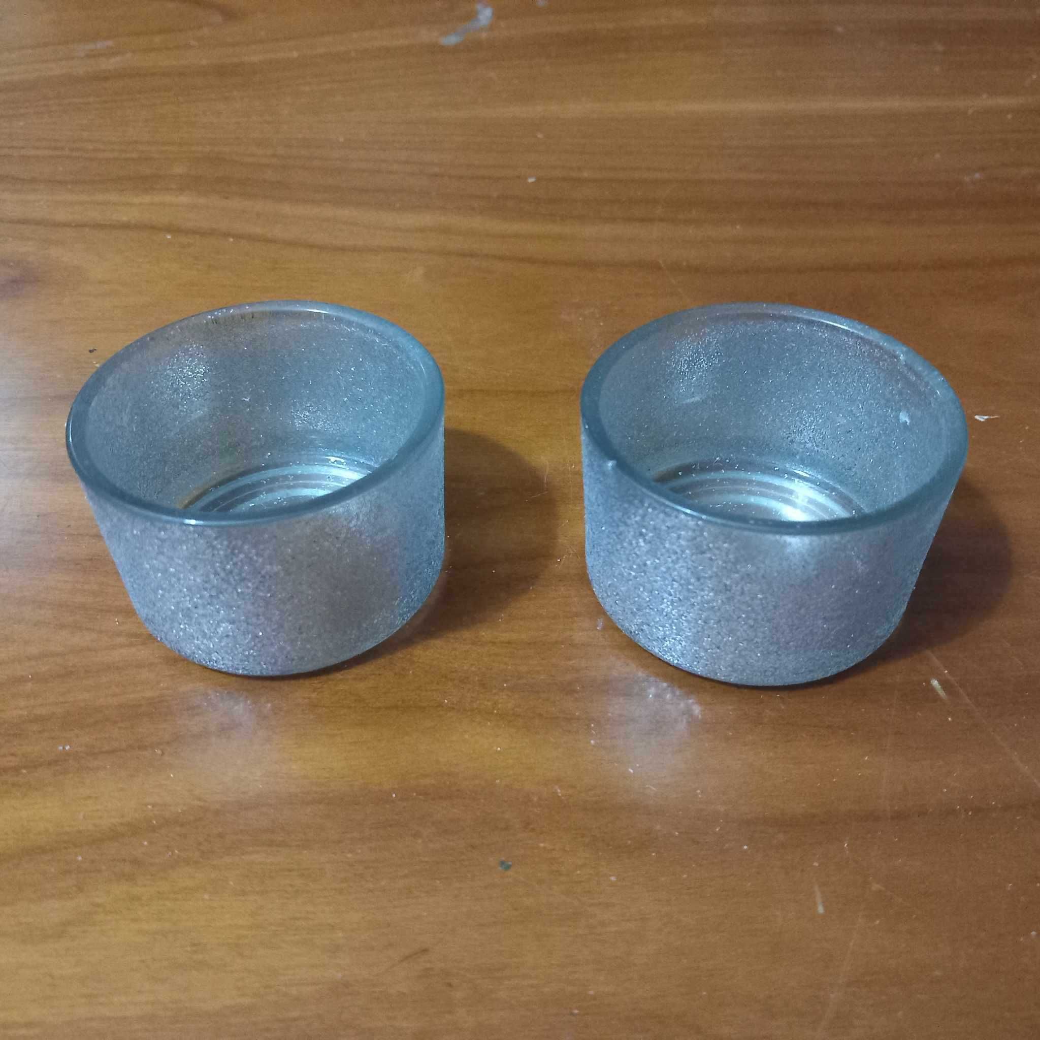 2 suportes de vela prateados NOVO