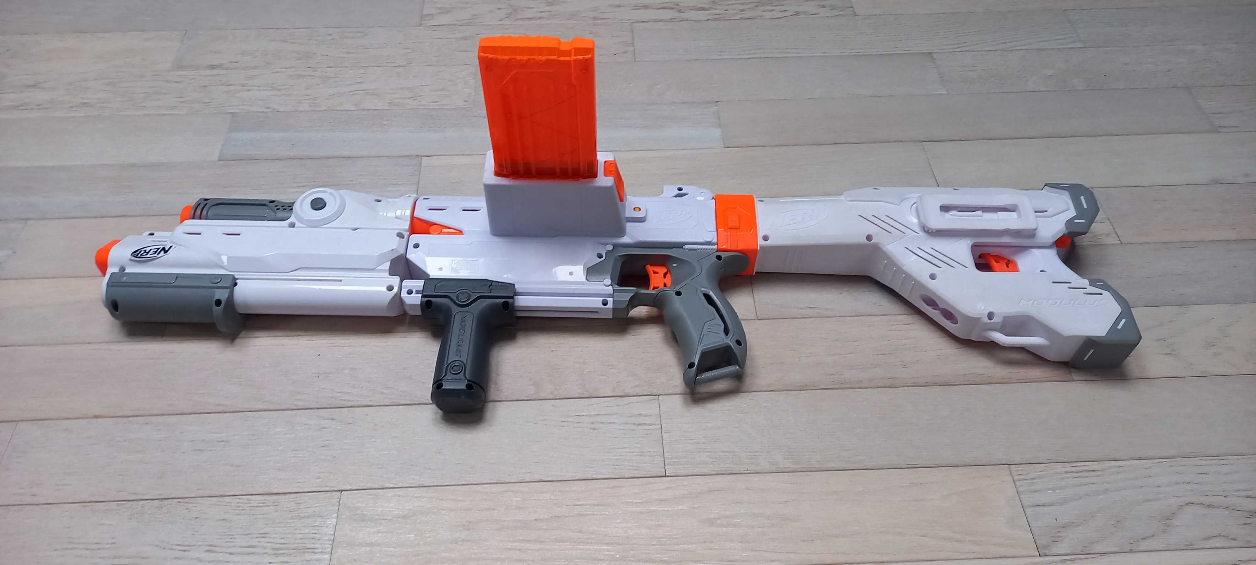 NERF Modulus Mediator -4 cz. + akcesoria i naboje - wyprzedaż kolekcji