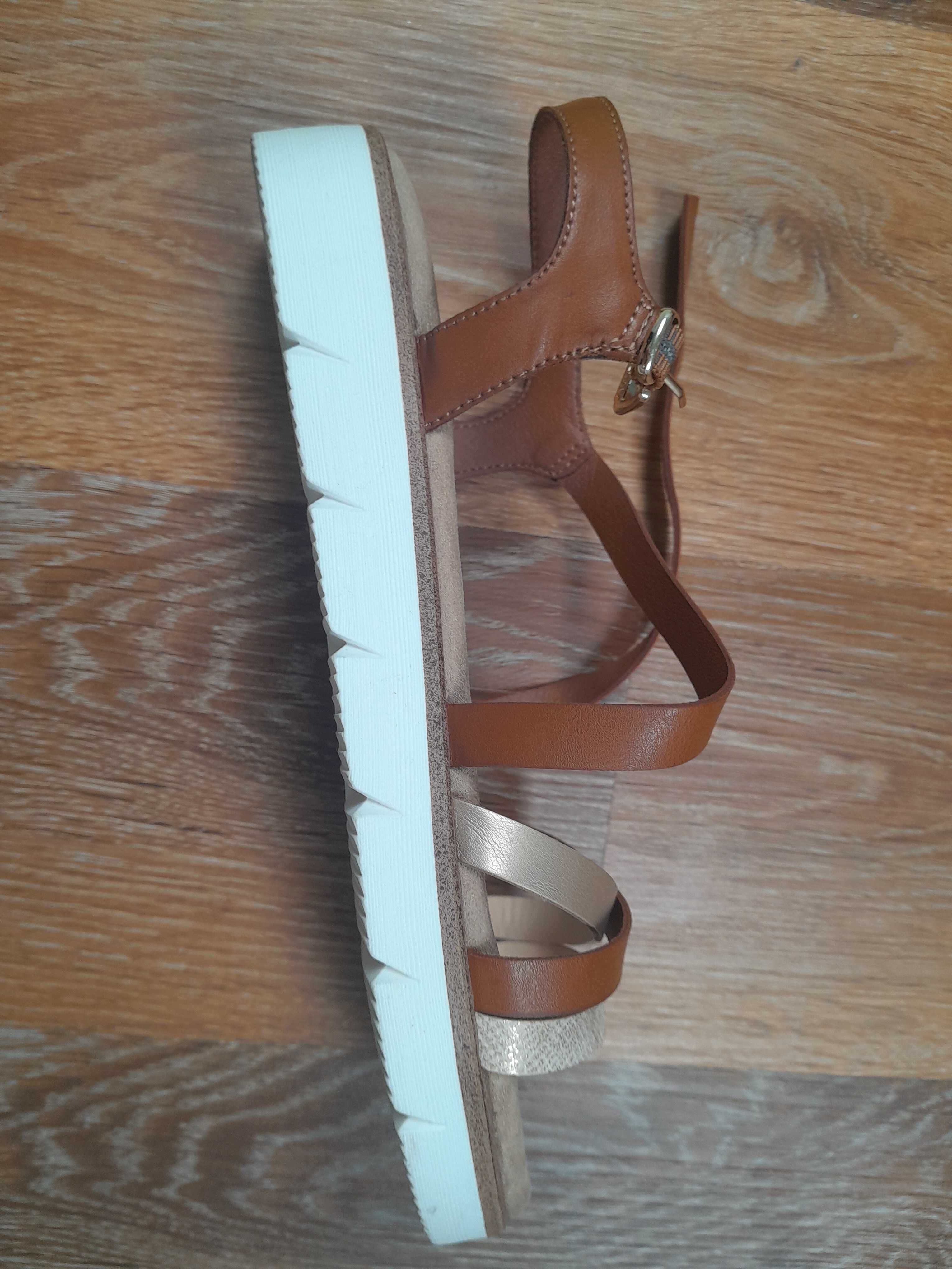 Nowe sandaly 39 deichmann
