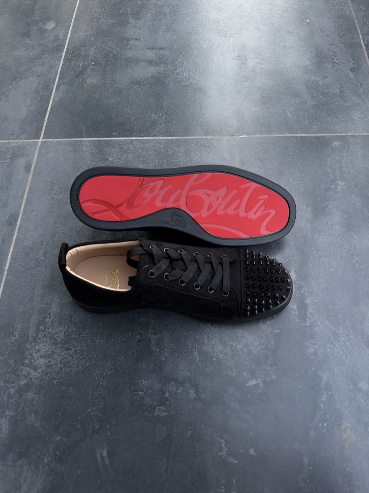 Christian Louboutin з шипами