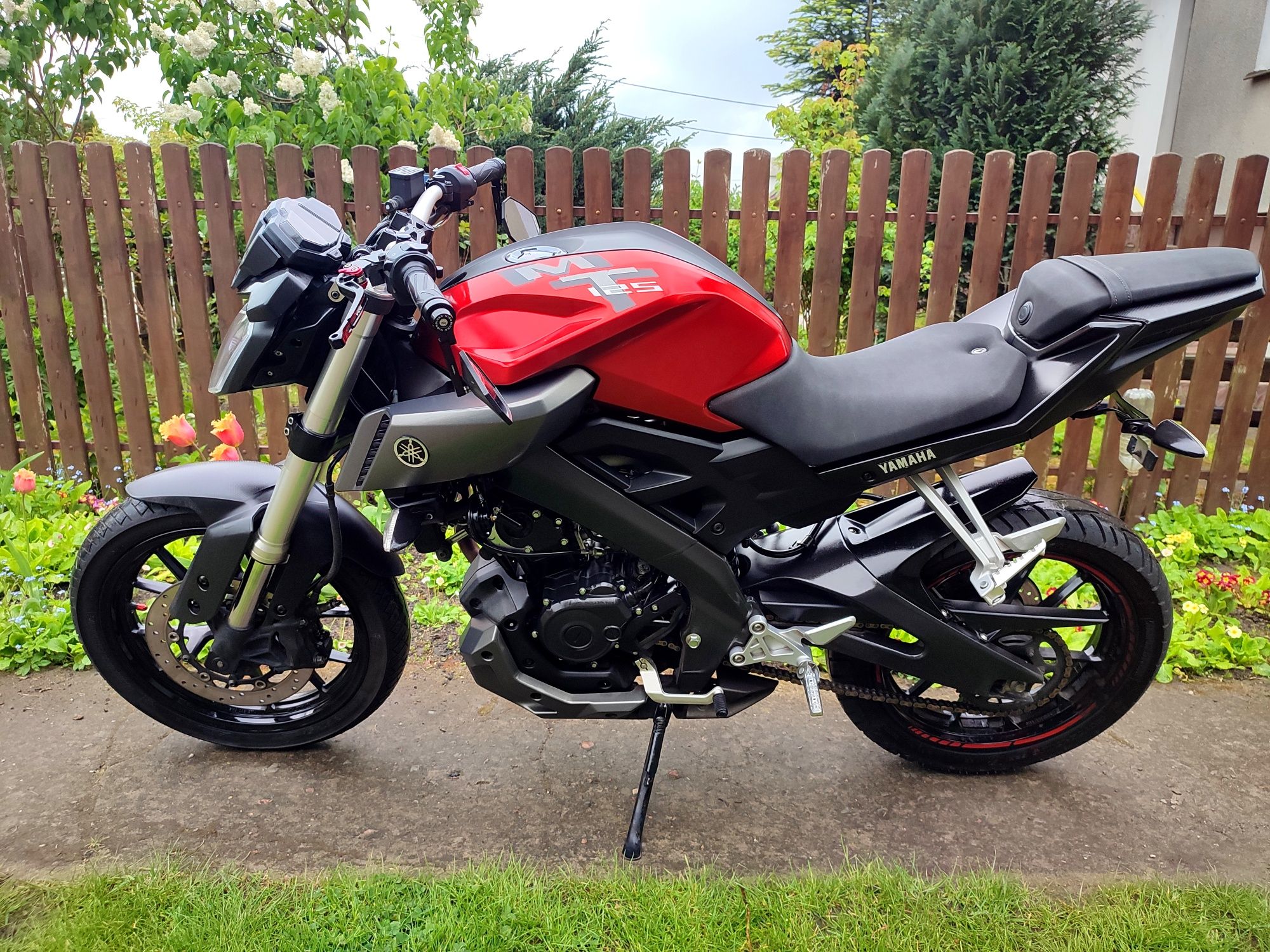 Yamaha MT 125  2015r 22 tys km / TRANSPORT