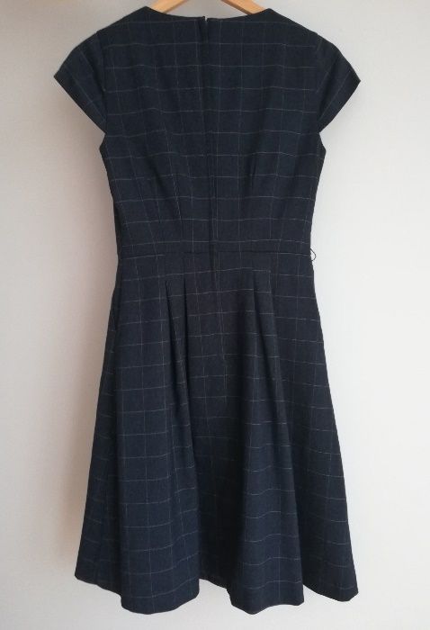 Granatowa sukienka w kratkę Orsay, r. 34