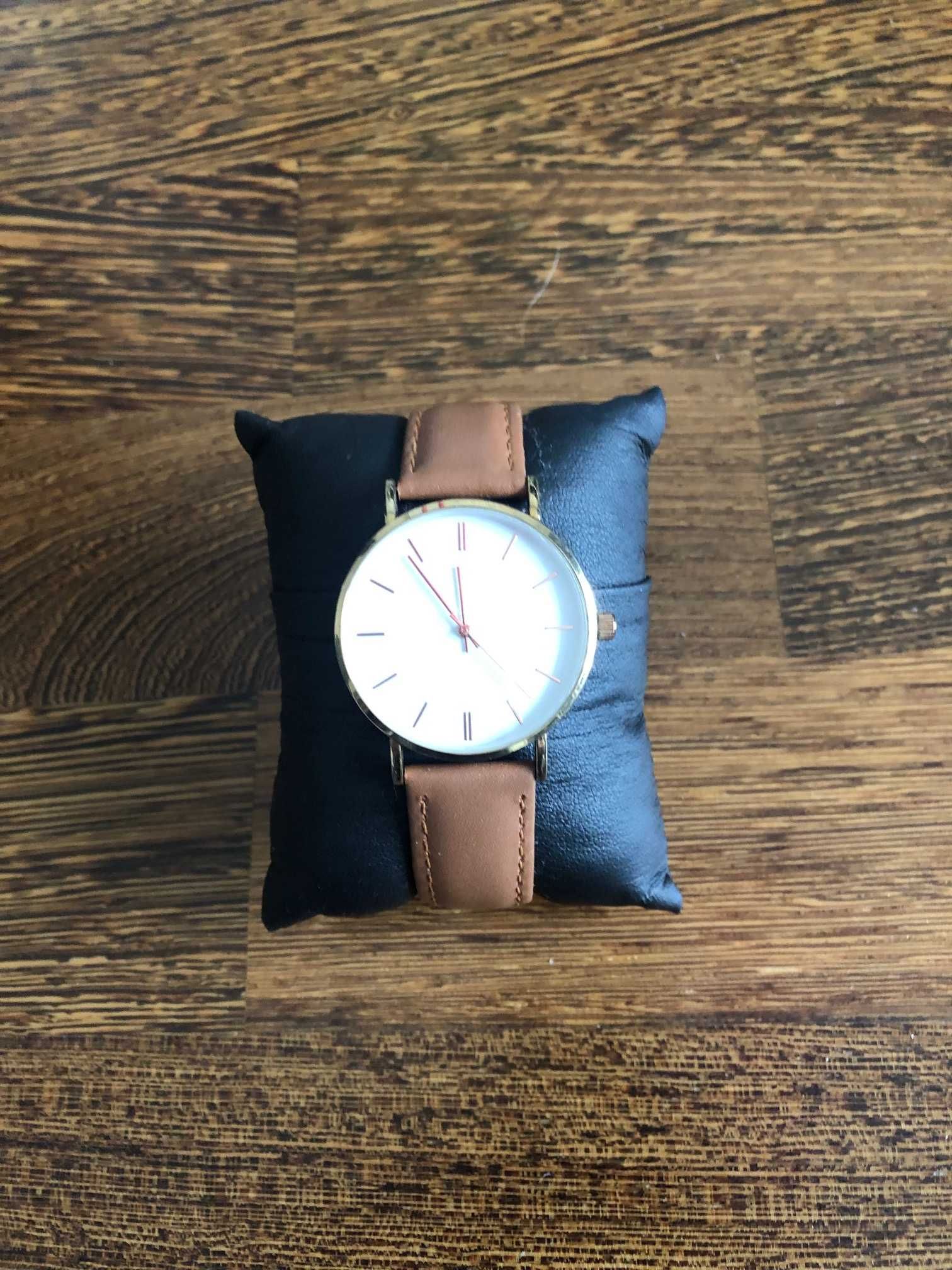 Zegarek niemieckiej marki KIOMI