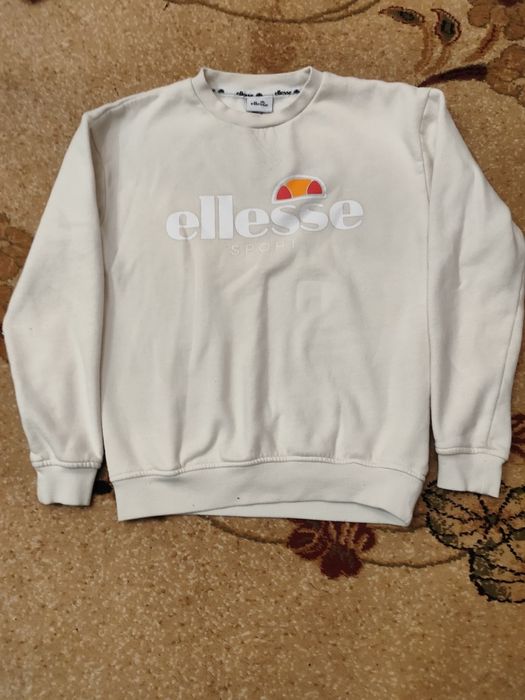Світшот Ellesse sport оригінал в гарному стані