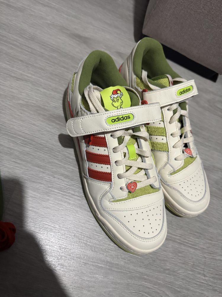 Adidas Low Grinch