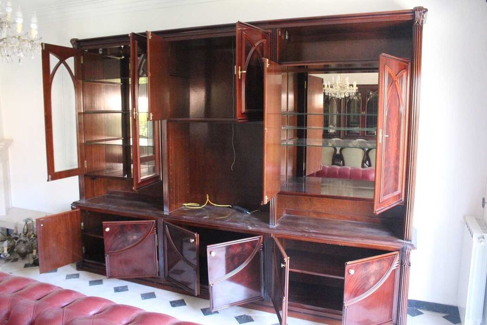 Móvel Tv e cristaleira em cerejeira