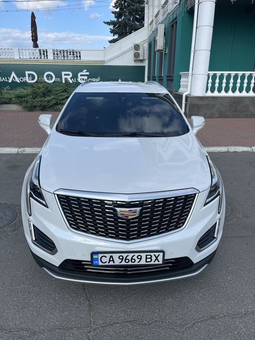 Продам Cadillac XT5