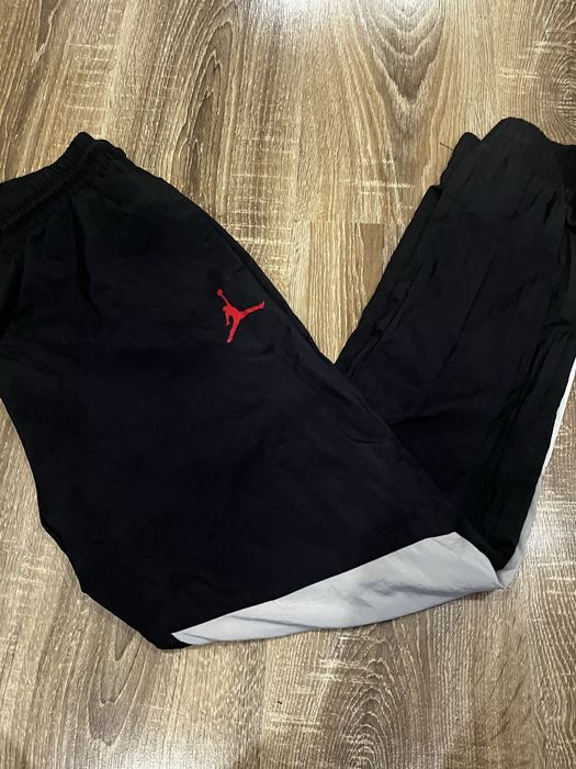 Нейлоновые штаны JORDAN