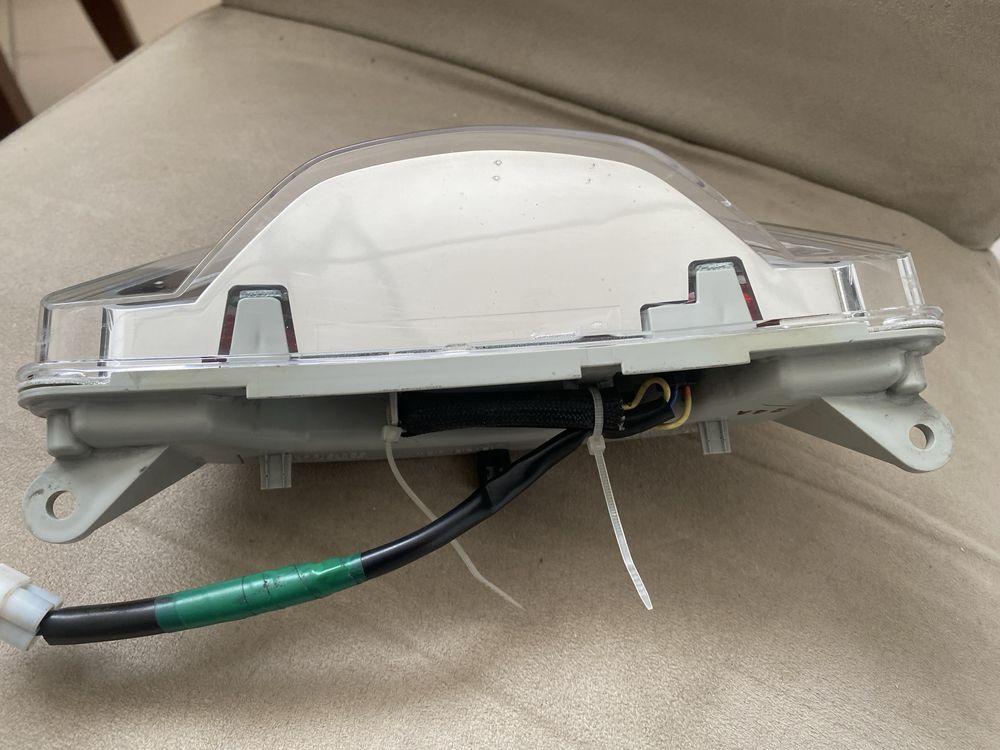 Yamaha VMax 1700 - Lampa tył oryginał
