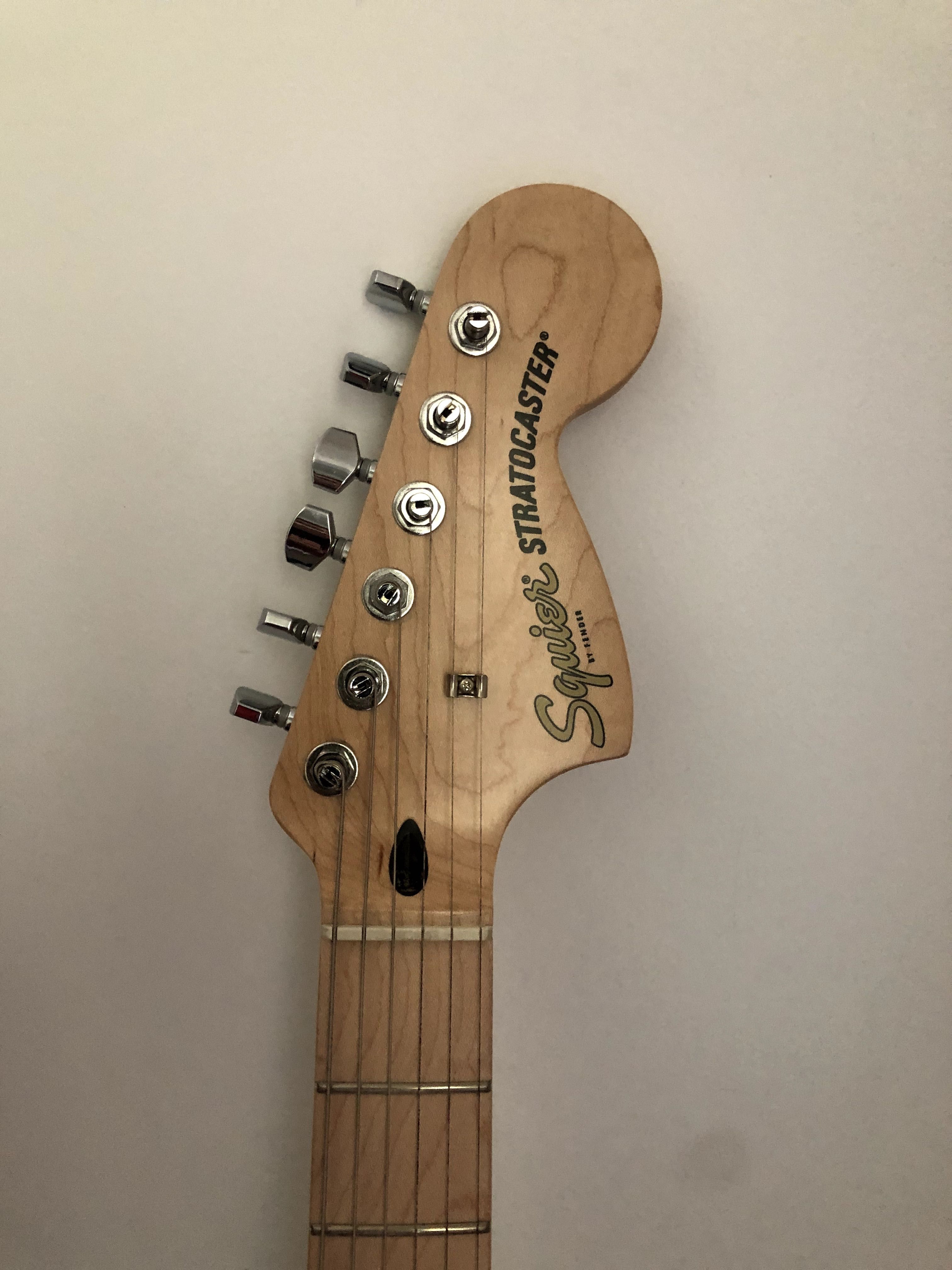 guitarra elétrica stratocaster - quier