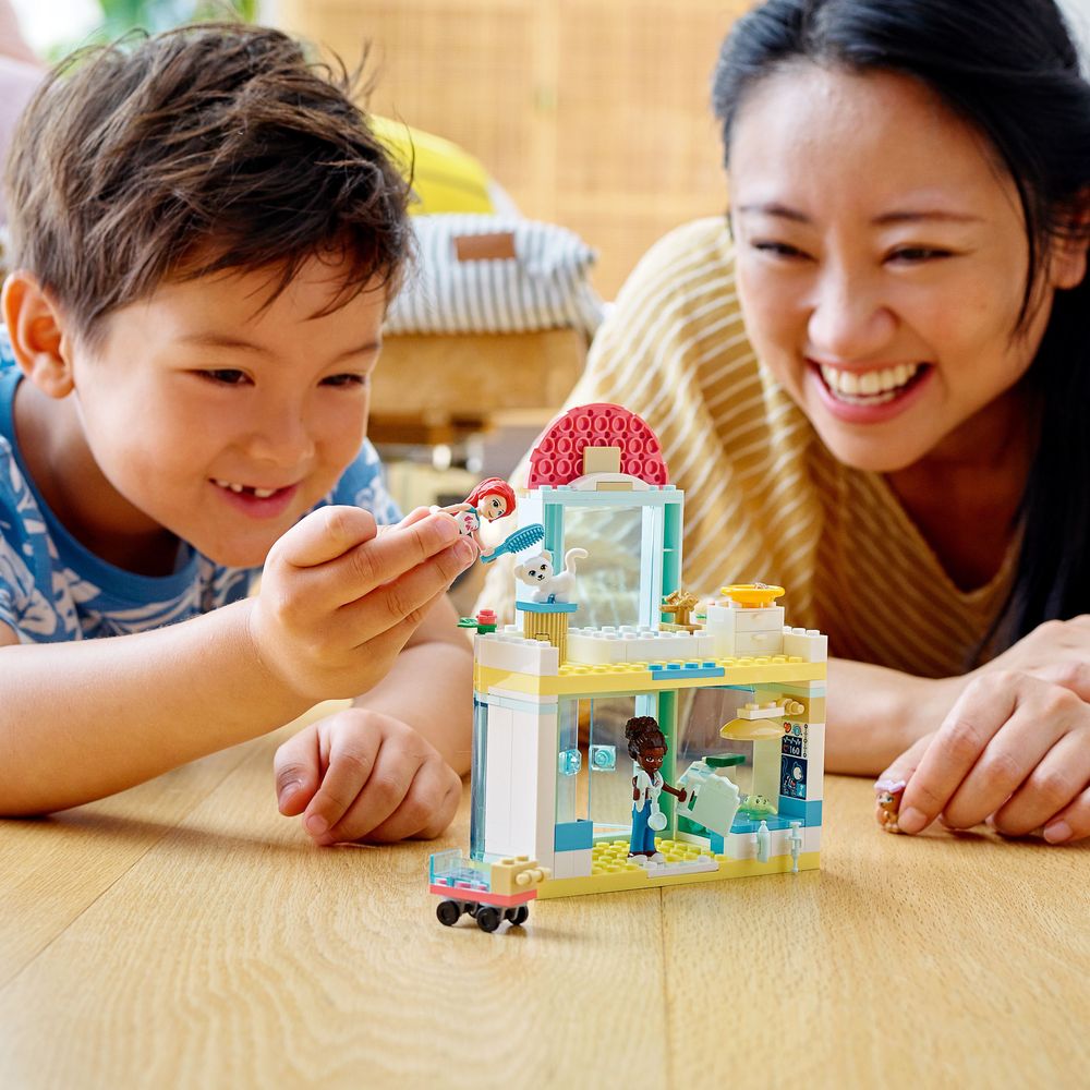Конструктор LEGO Friends Ветеринарна клініка (41695) Лего