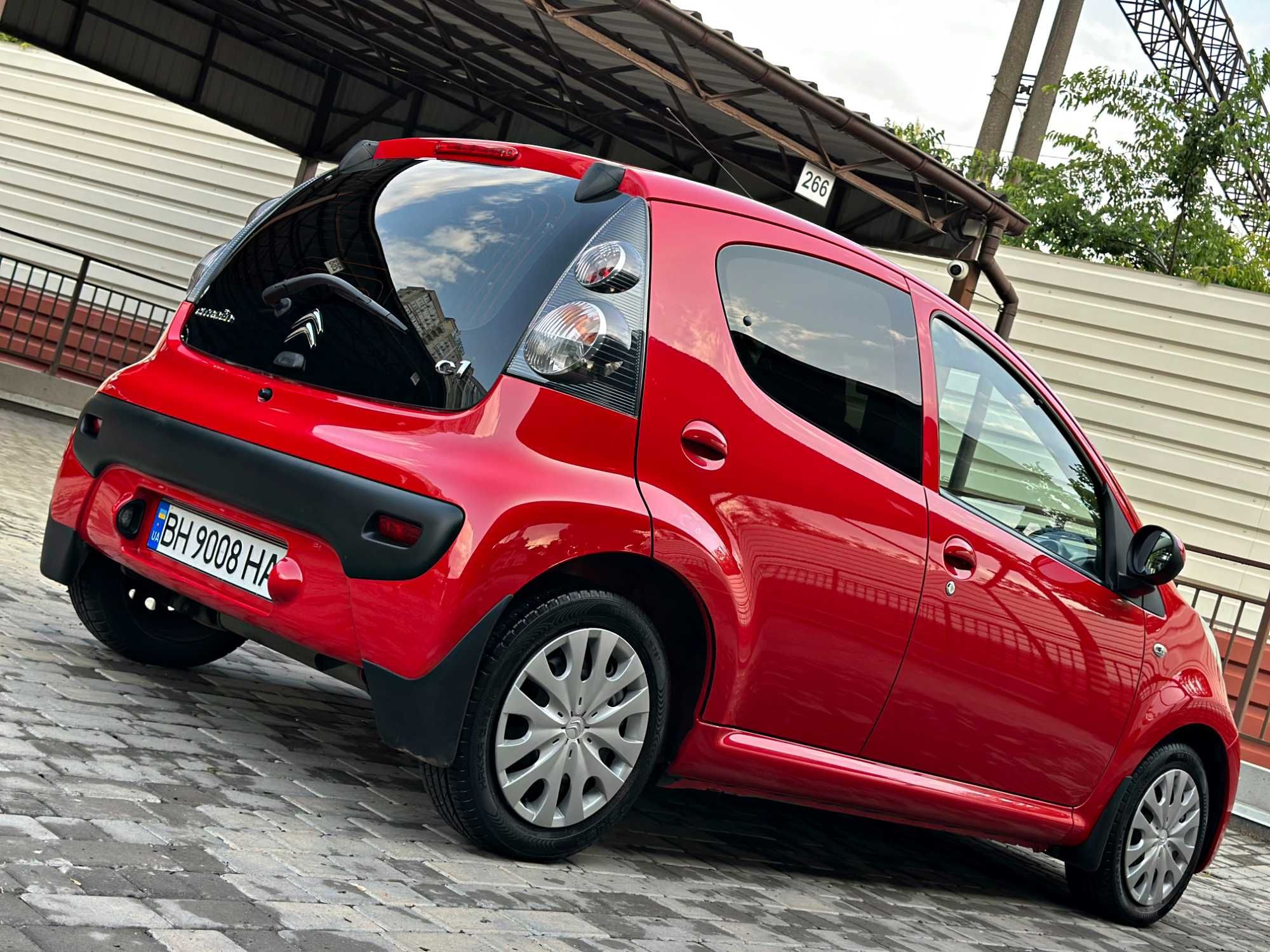 Продам Citroen C1 2012