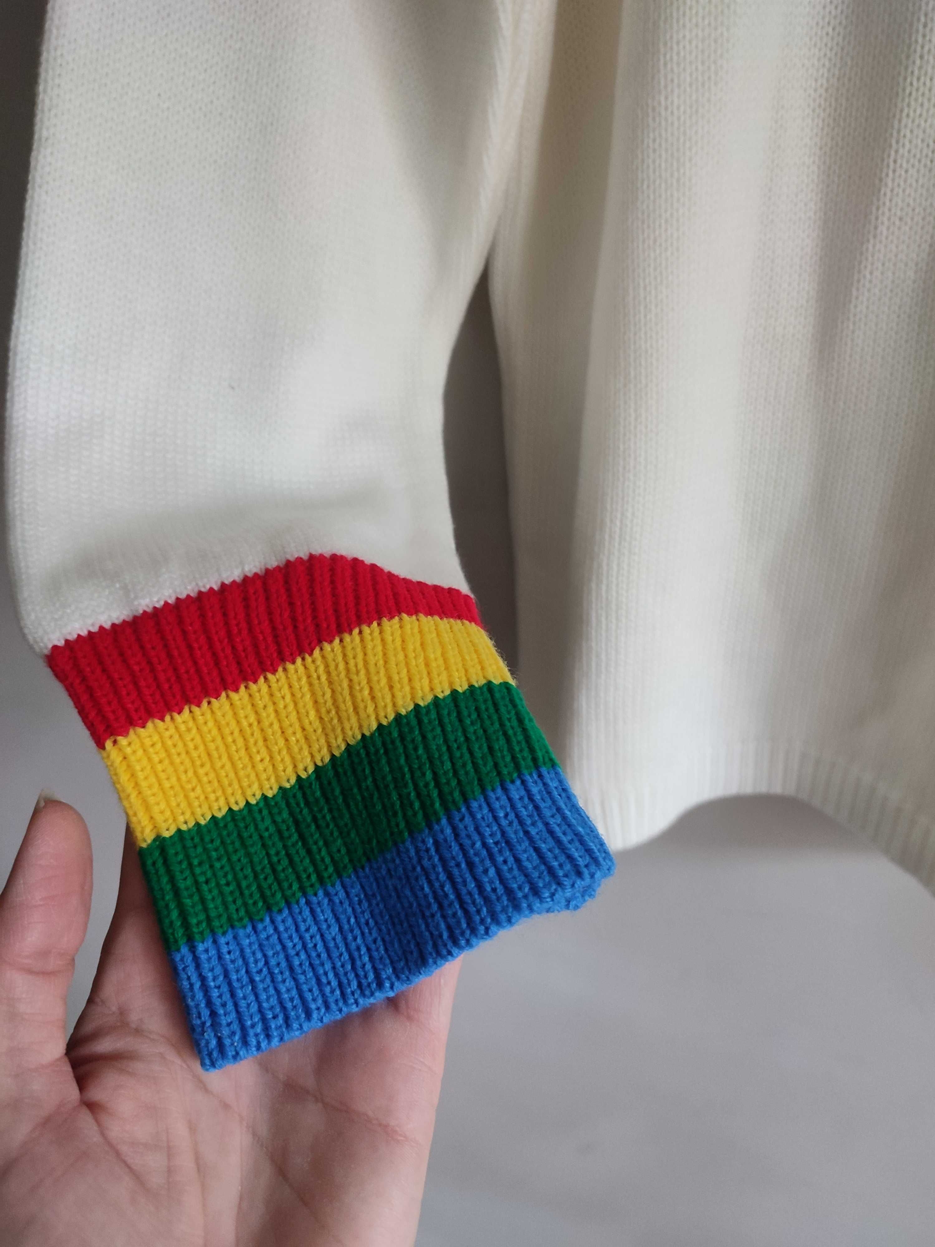 Beżowy sweterek rainbow