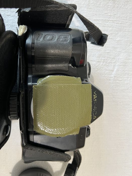 Máquina fotográfica analógica Yashica 108 Multiprogram