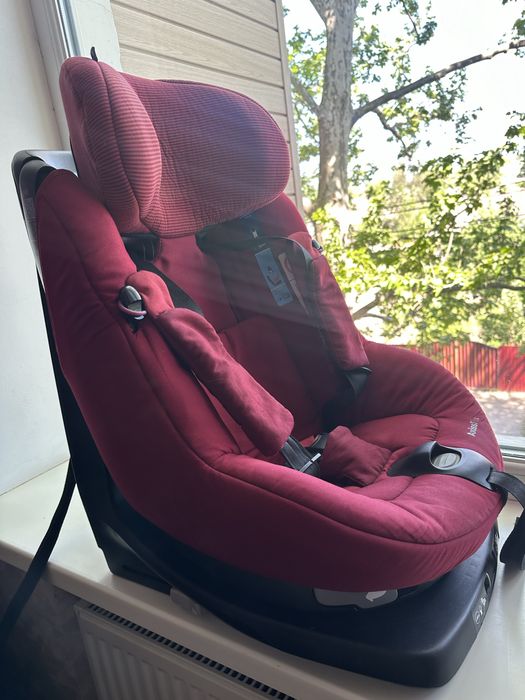 Автокресло maxi cosi assix fix