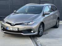 Toyota Auris 2015r. 1,8 Hybryd