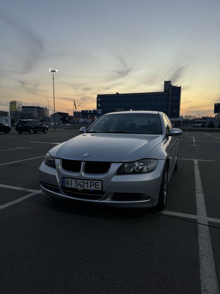 Продам авто бмв е90