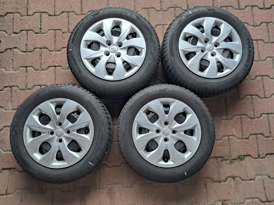 Opony zimowe z felgami do Hyundaia  i20