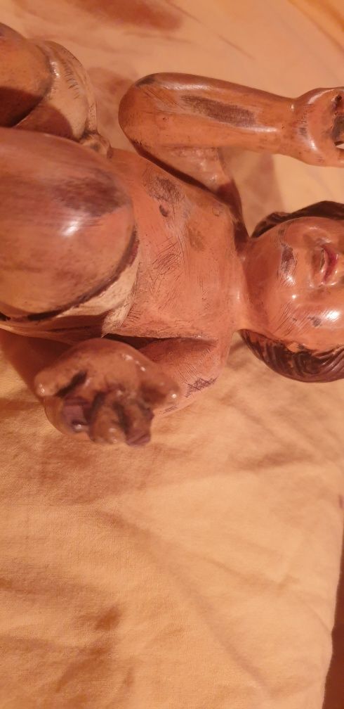Menino Jesus em madeira
