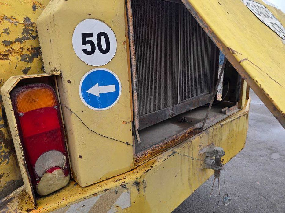 Фронтальний навантажувач LIEBHERR L521