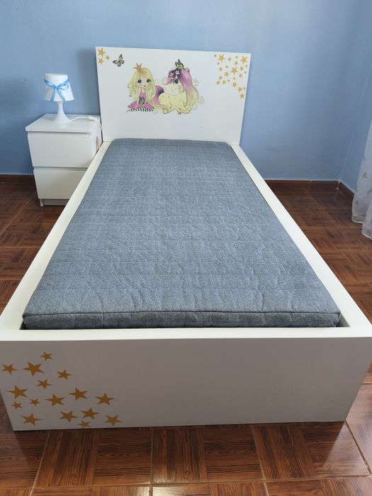Cama Malm solteiro