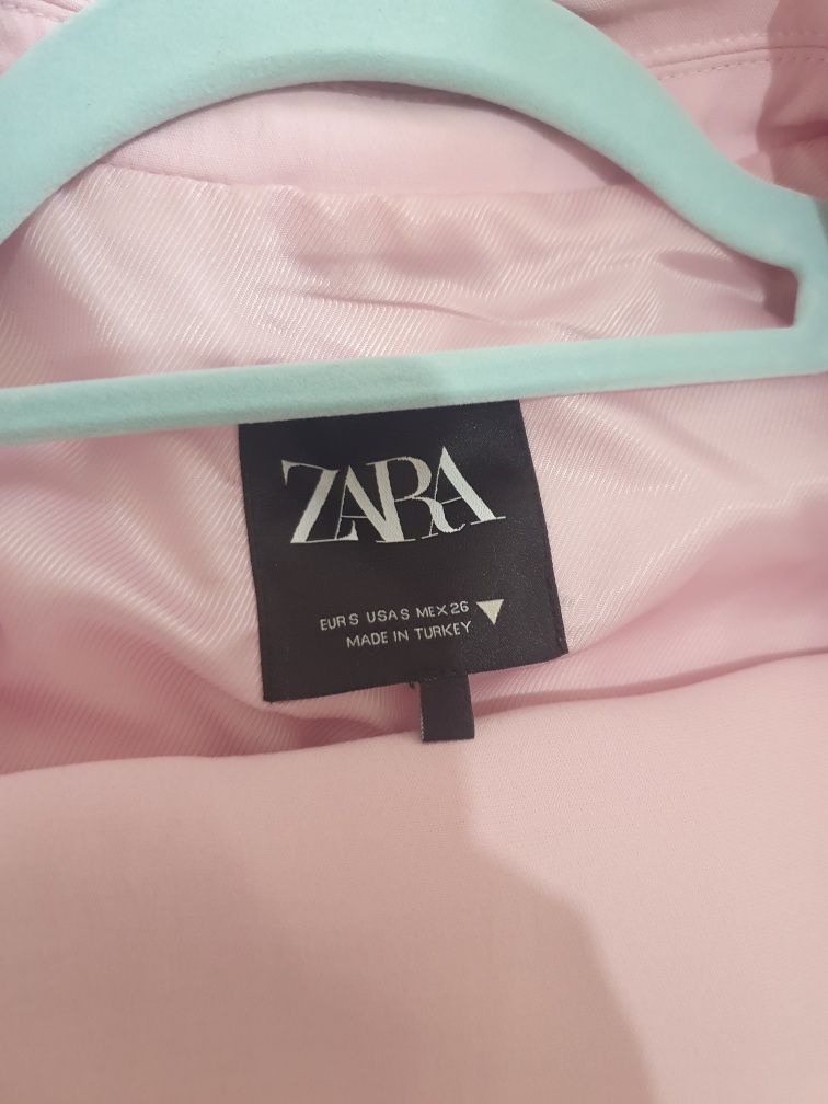 Garnitur damski ZARA rozmiar S marynarka plus spodnie